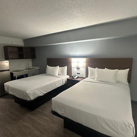 Suburban Studios Chester I-95 Ngoại thất bức ảnh