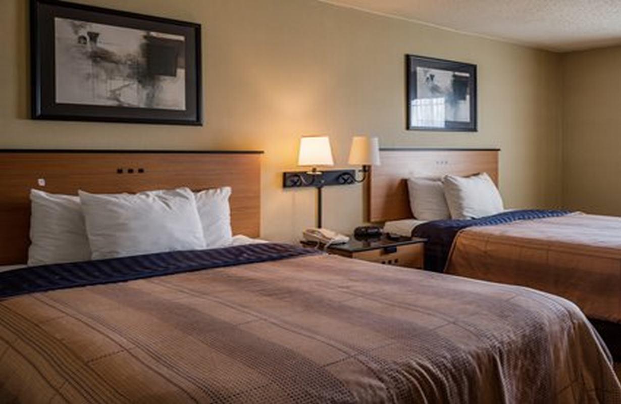 Suburban Studios Chester I-95 Ngoại thất bức ảnh