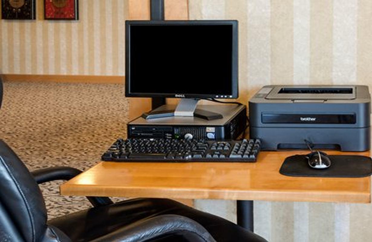 Suburban Studios Chester I-95 Ngoại thất bức ảnh