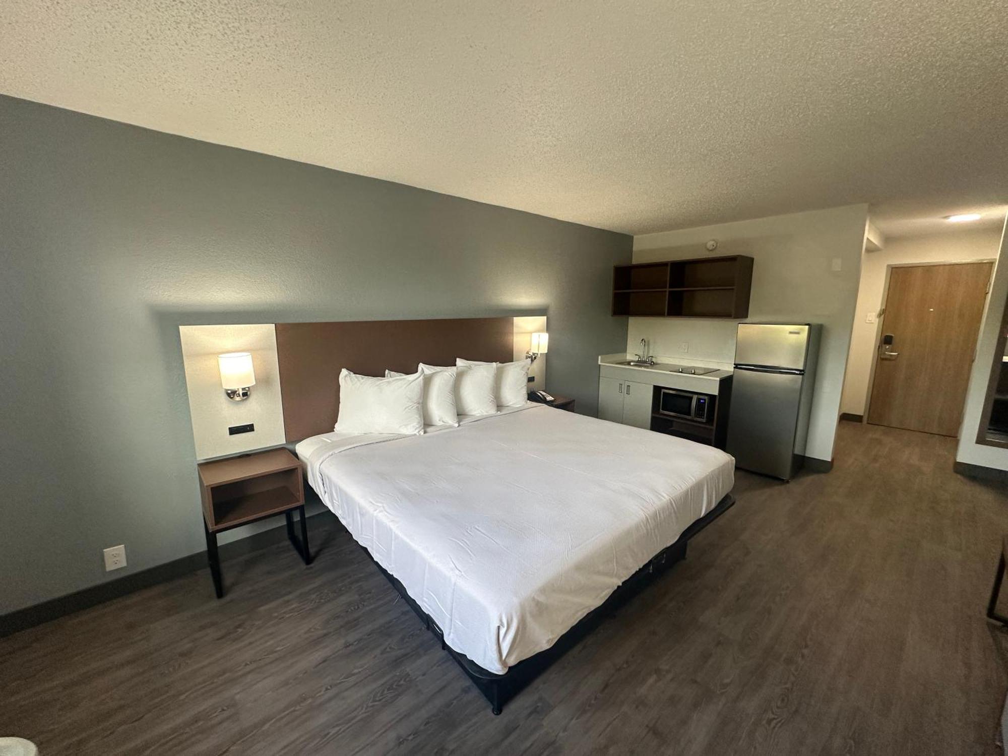 Suburban Studios Chester I-95 Ngoại thất bức ảnh