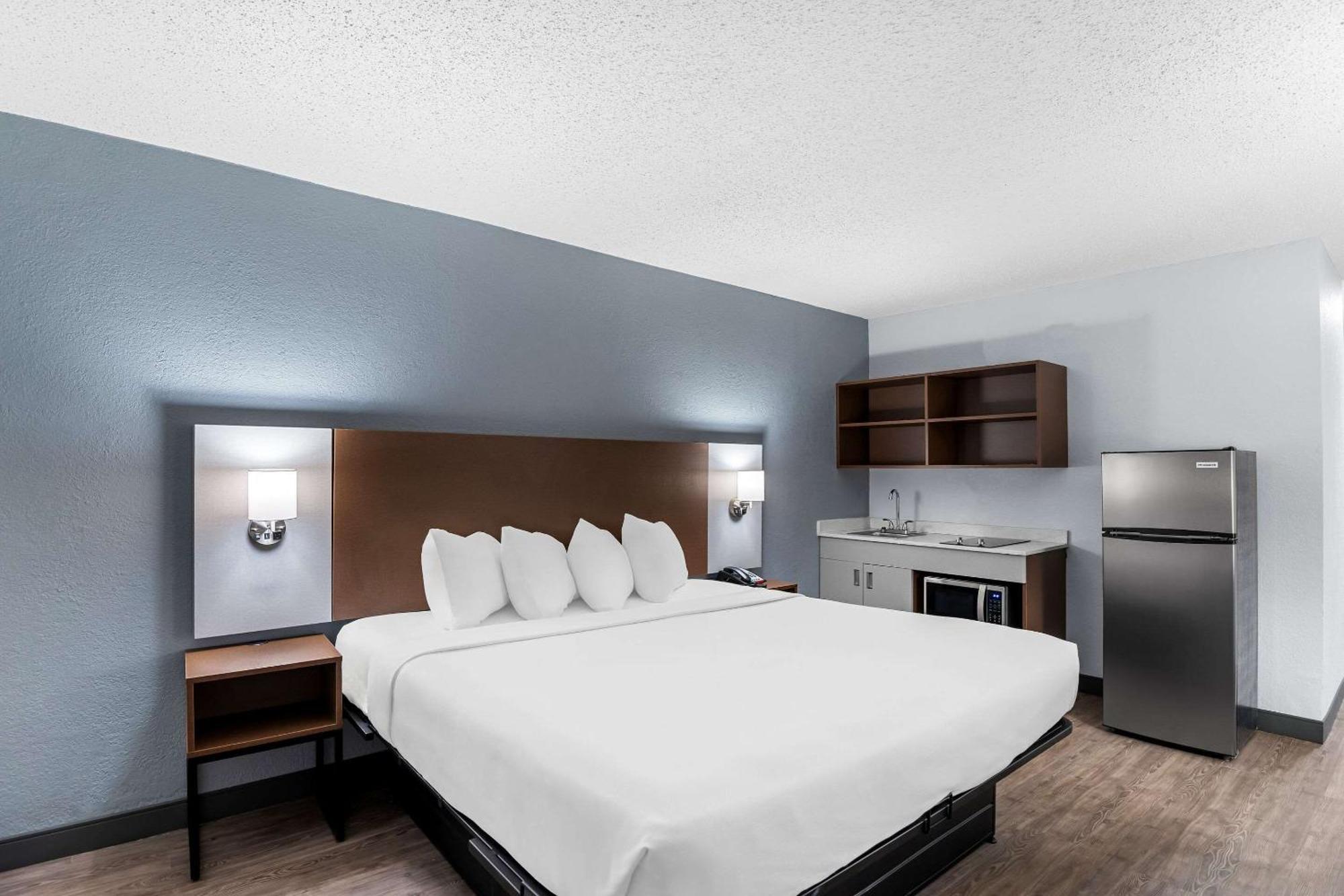 Suburban Studios Chester I-95 Ngoại thất bức ảnh