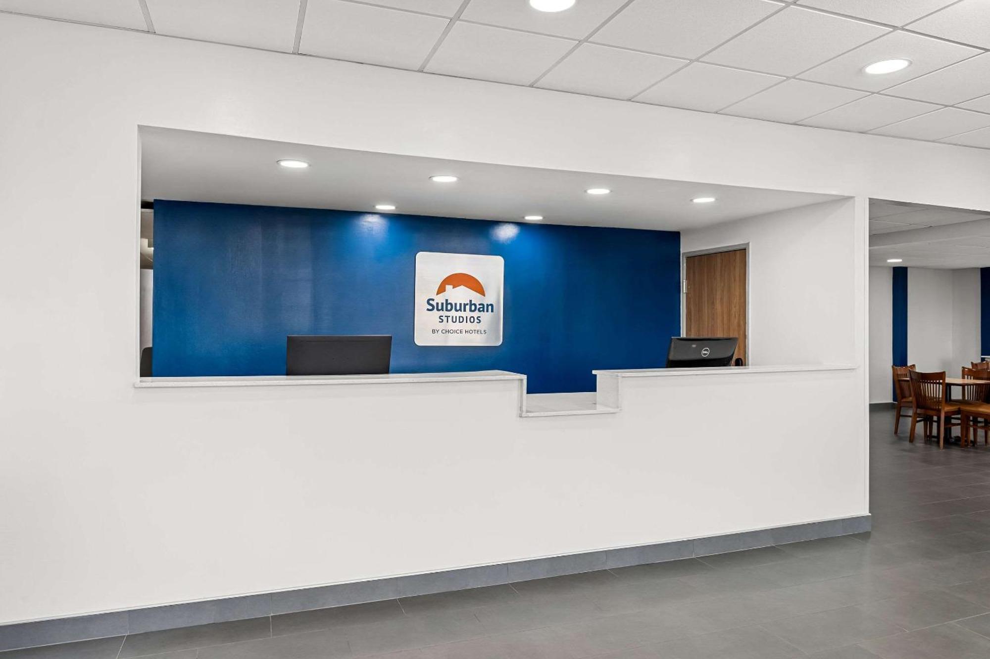 Suburban Studios Chester I-95 Ngoại thất bức ảnh