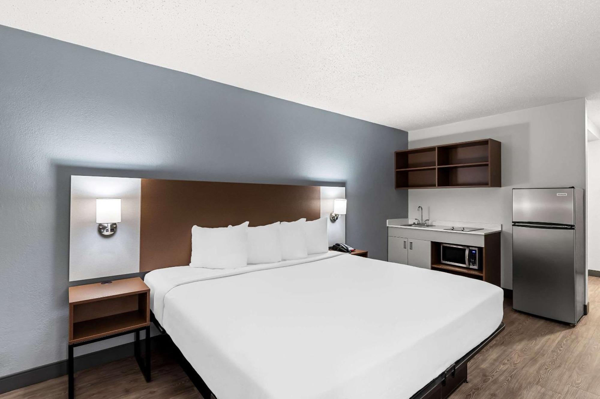 Suburban Studios Chester I-95 Ngoại thất bức ảnh