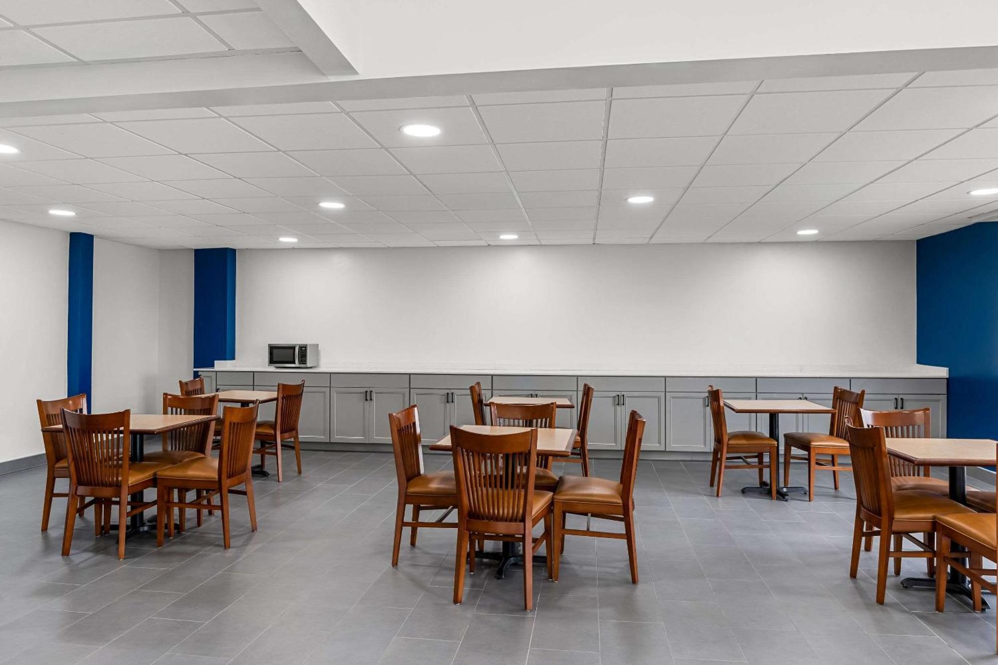 Suburban Studios Chester I-95 Ngoại thất bức ảnh